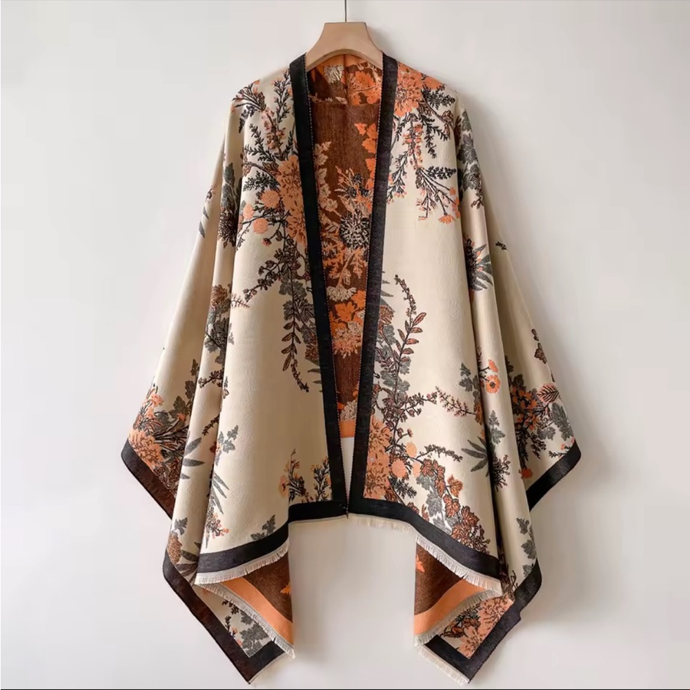 Elegant warm Scarf